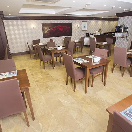 Nova Plaza Boutique & Otel 4*