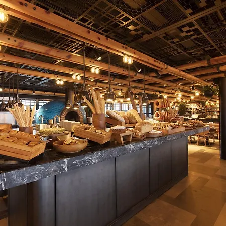 Hotel Novotel Bosphorus 5*