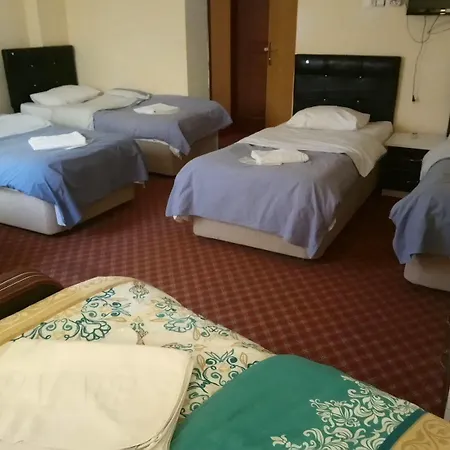 Paris & Otel 2*