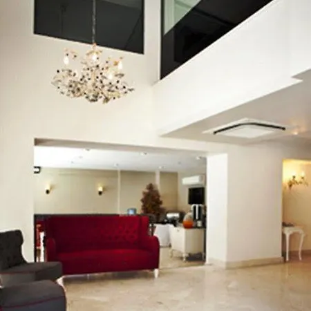 Taximtown Otel 4*