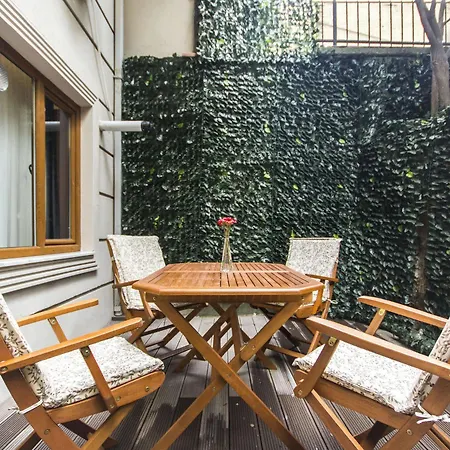 Atlas Apartment