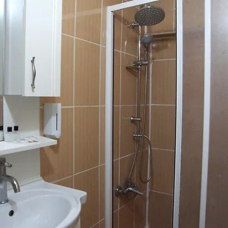 Artemis Old Hotel
