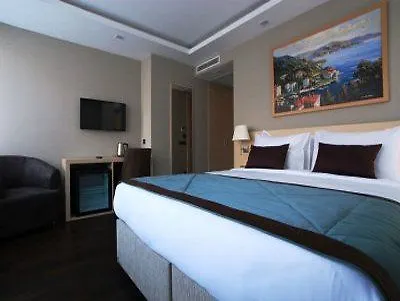 Molton Monapart Mecidiyekoy Hotel 4*