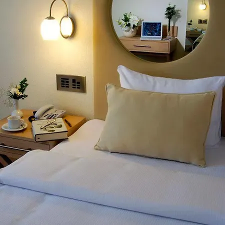 Hotel Wow Airport