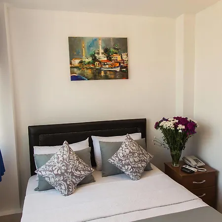 The House Of Tulpan Hotel