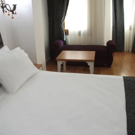 Jakaranda Hotel Istanbul