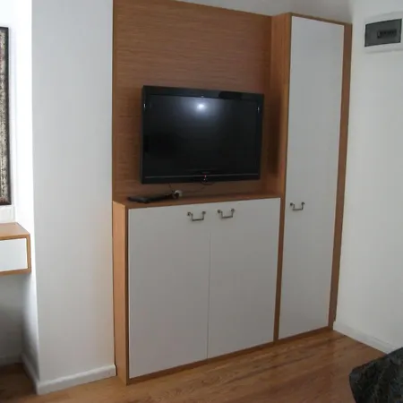 Jakaranda Hotel