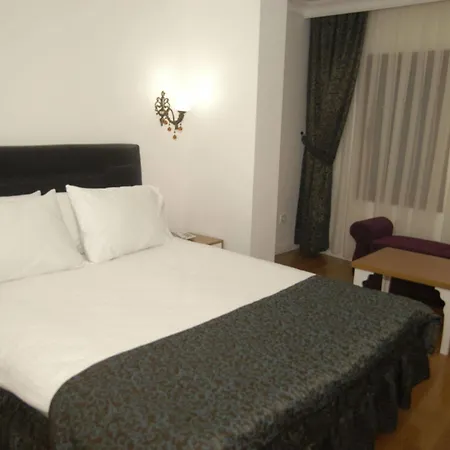 Jakaranda 3* Istanbul