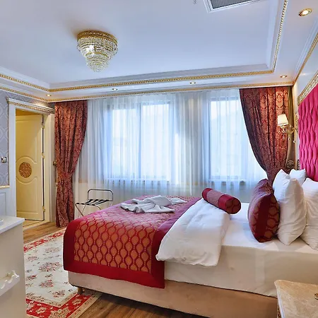Hotel Emirhan Palace