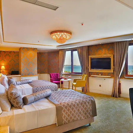 Hotel Emirhan Palace