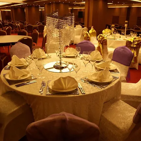 Atasehir Palace & Conference Hotel 4*