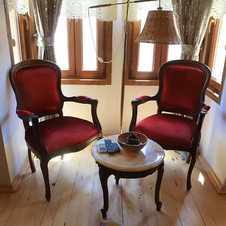 Hotel Tom Square Boutique 2*