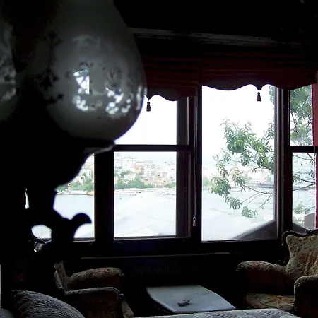 Golden Horn Hotel