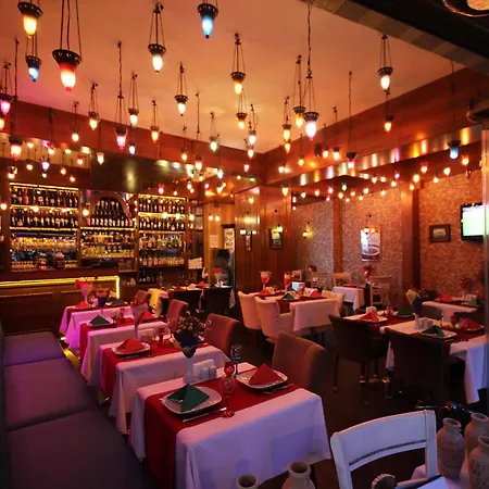 Charm Hotel 3*