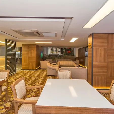 Hotel Matiat 2*