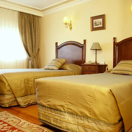 Uyan-special Category Hotel Istanboel