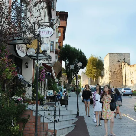 Hotel Megara Palace - Old City 3*