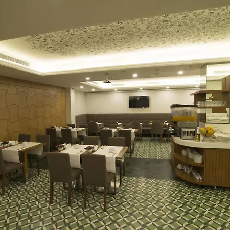 Cumbali Plaza