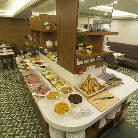 Cumbali Plaza 3*