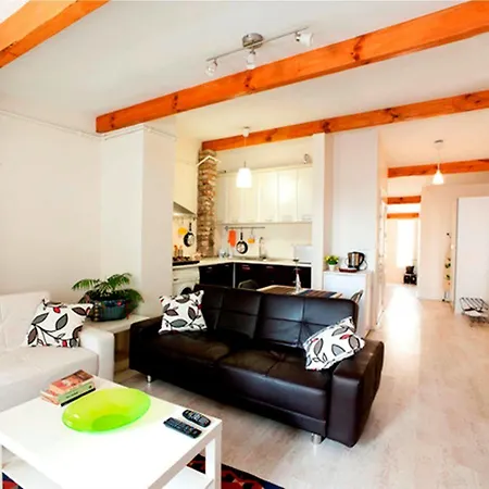 Adonis House Taksim 3*