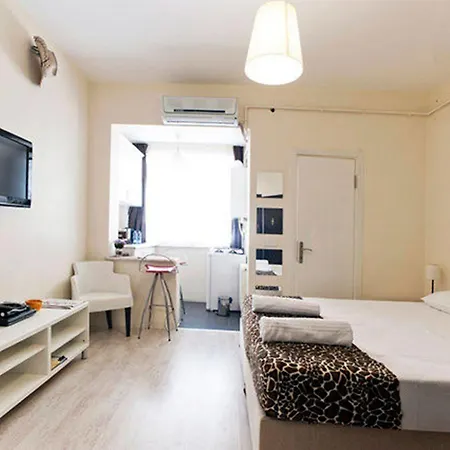 Adonis House Taksim Hotel 3*