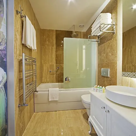 Hotel Azade Premier