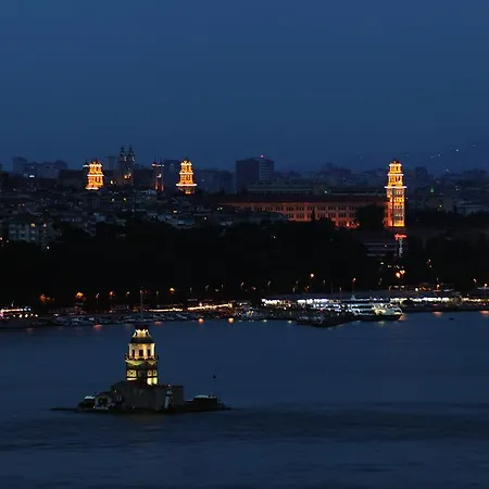Maroon Bosphorus 5*