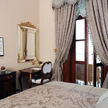 Maroon Bosphorus Hotell Istanbul