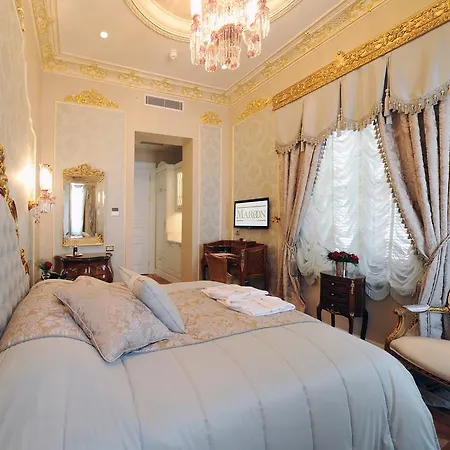 Maroon Bosphorus Hotell 5*