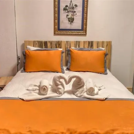 Vavien Hotel 4*