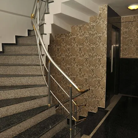 Aparthotel Pera 26