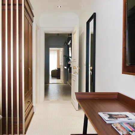 Cozy Flats Studio Apartment *