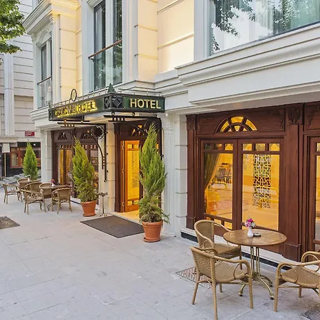 Hotel Grand Naki 3*