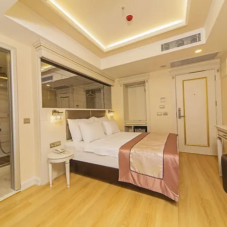 Grand Naki Hotel 3*