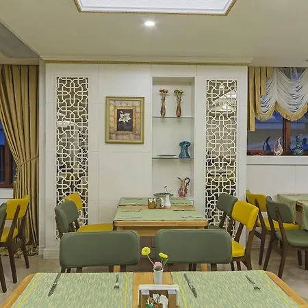 Grand Naki Hotel 3*