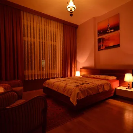 Subrosa Hotel