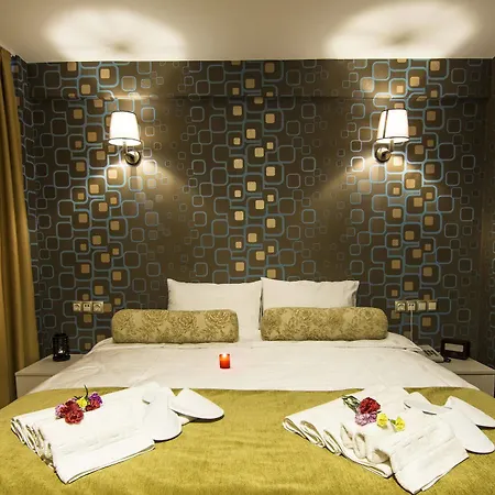 Kuzen (adults Only) 3*