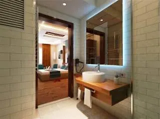 Collage Taksim Hotel