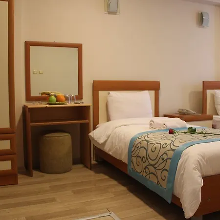 Hotel Sim Old 3*