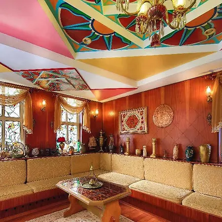 Historia-special Category Hotel