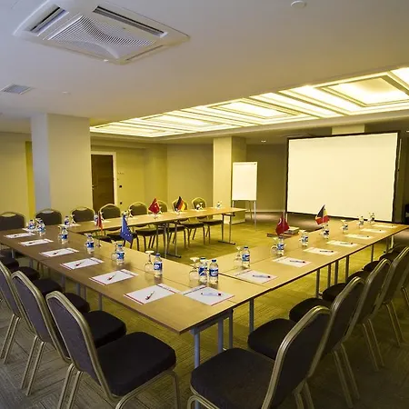 Hotel Innpera 4*