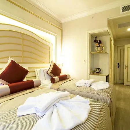 Halifaks Hotel 4*
