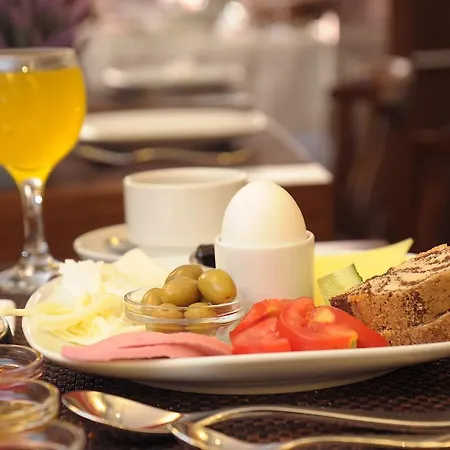 Three Apples Taksim 3* Istambul