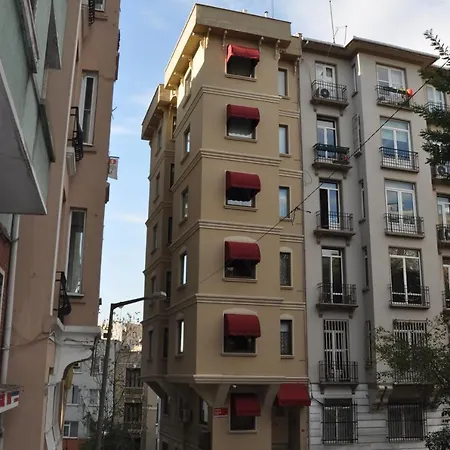 Taksim Otel *