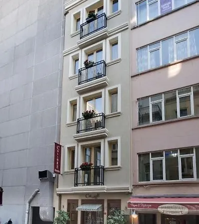Collage Taksim Hotel 3*