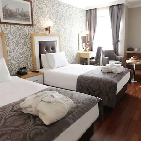 Nova Plaza Taksim Square 4*