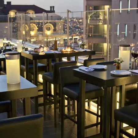 Pera Apartahotel 3*