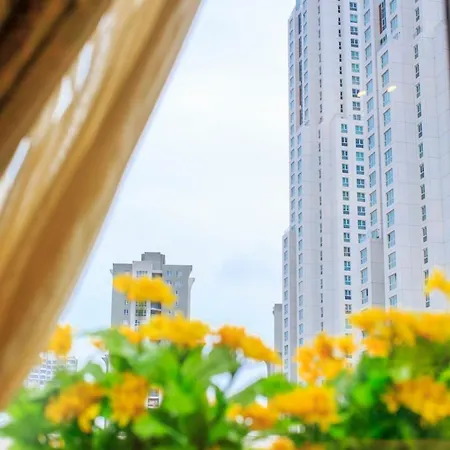 Elegance Hotel