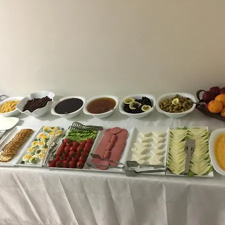 Hotell Atam 3*