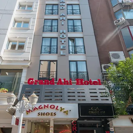 Grand Ahi Hotel